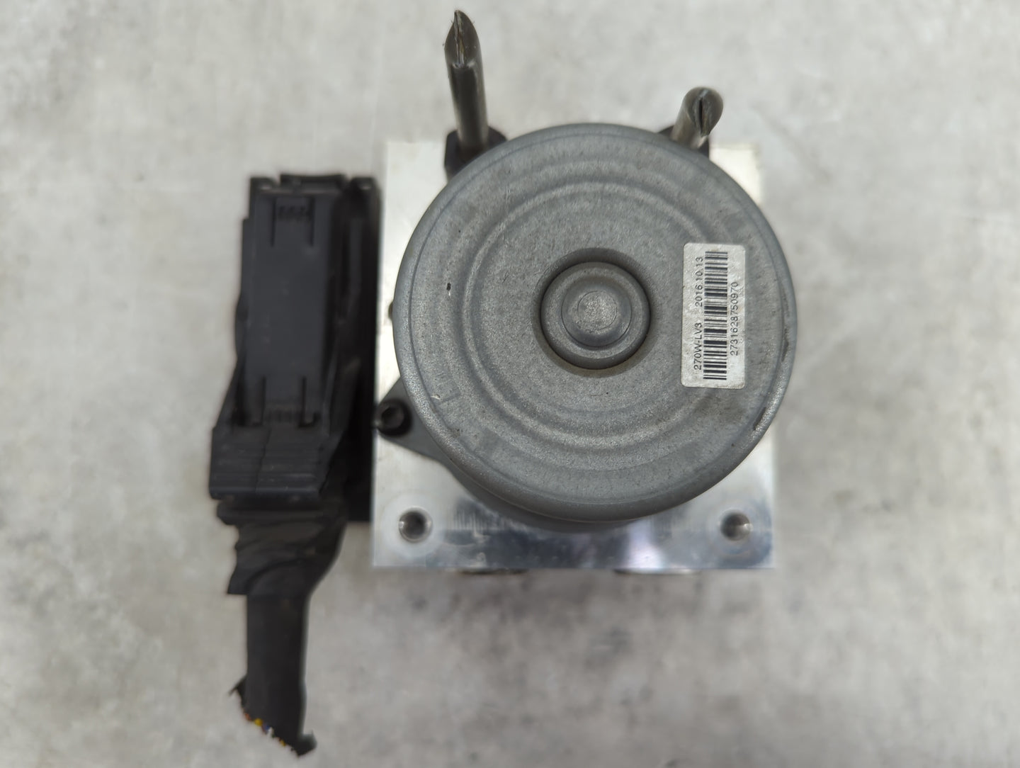 2015-2017 Hyundai Veloster ABS Pump Control Module Replacement Fits Fits 2015 2016 2017 OEM Used Auto Parts - Oemusedautopar
