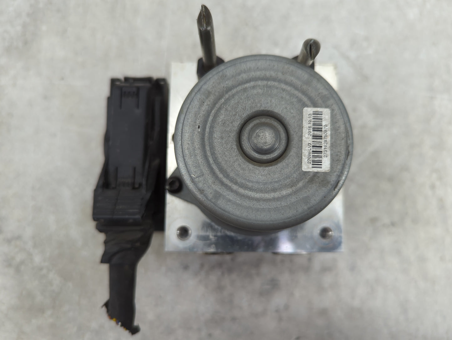 2015-2017 Hyundai Veloster ABS Pump Control Module Replacement Fits Fits 2015 2016 2017 OEM Used Auto Parts - Oemusedautopar