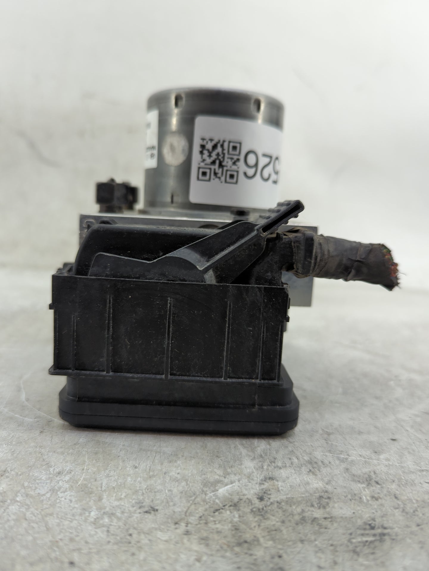 2017 Hyundai Veloster ABS Pump Control Module Replacement P/N:BE6003G622 Fits OEM Used Auto Parts - Oemusedautoparts1.com