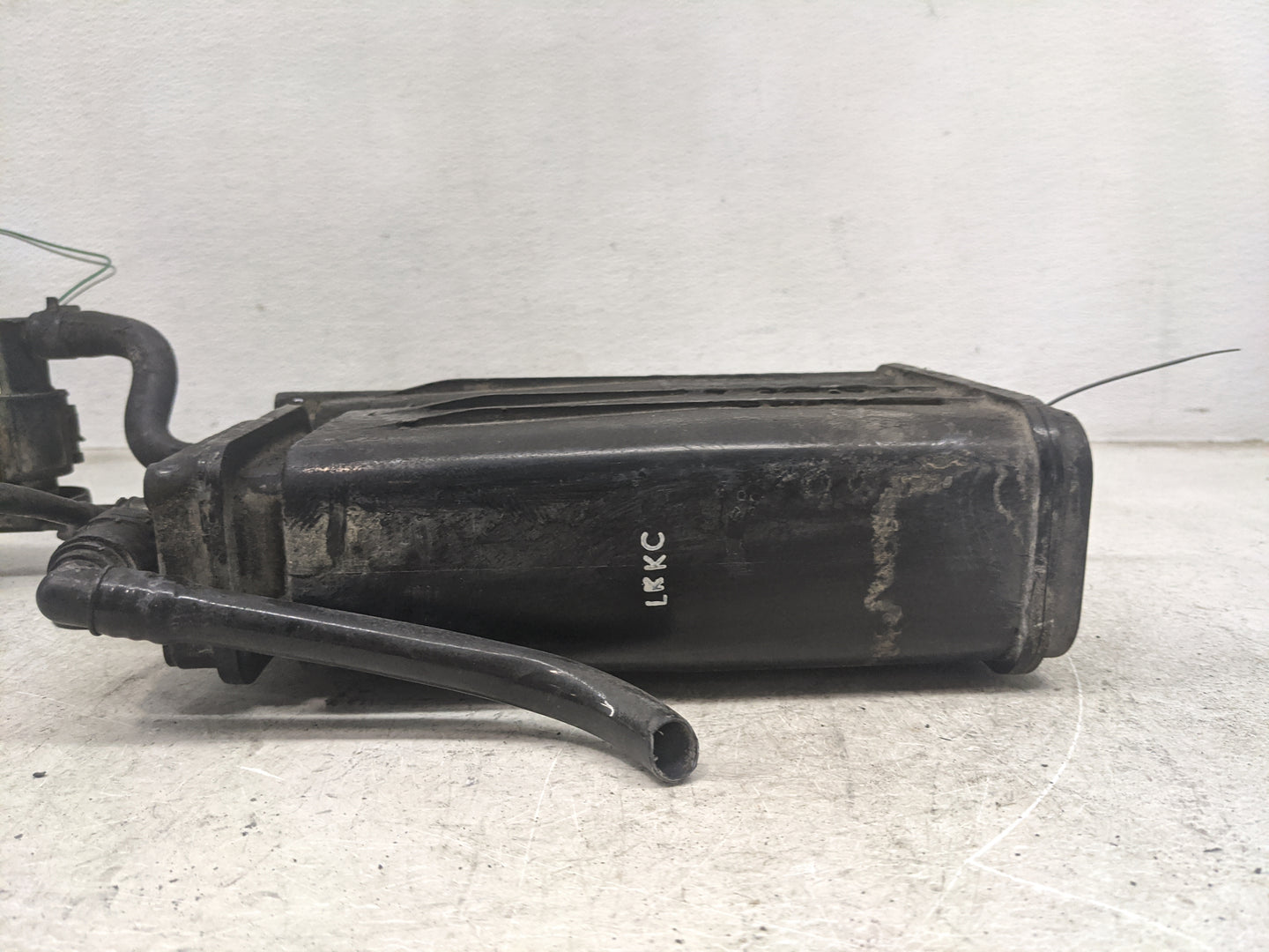 2017 Hyundai Veloster Fuel Vapor Charcoal Canister 1462441 - Oemusedautoparts1.com