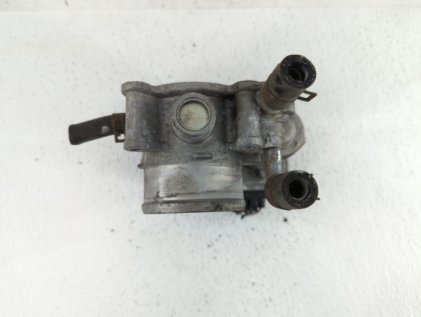 2012-2017 Hyundai Veloster Throttle Body P/N:35100-2B310 5302-1S02, 35100-2B300 Fits Fits 2012 2013 2014 2015 2016 2017 2018