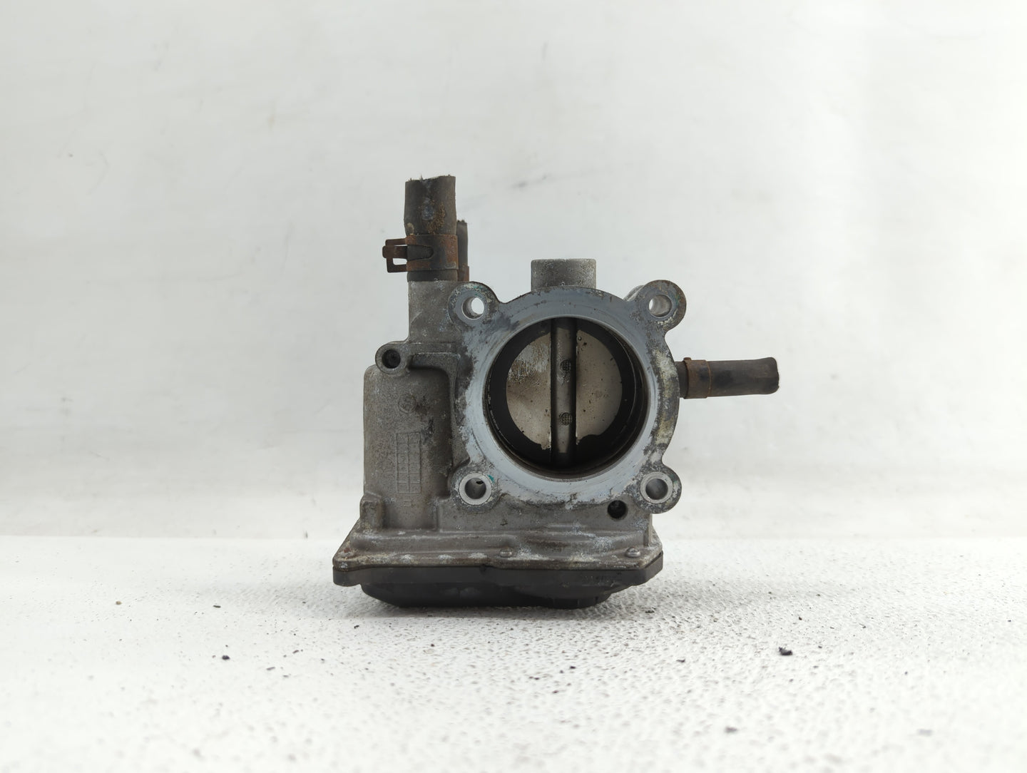 2012-2017 Hyundai Veloster Throttle Body P/N:35100-2B310 5302-1S02, 35100-2B300 Fits Fits 2012 2013 2014 2015 2016 2017 2018