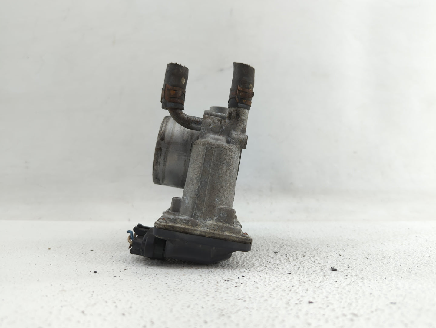 2012-2017 Hyundai Veloster Throttle Body P/N:35100-2B310 5302-1S02, 35100-2B300 Fits Fits 2012 2013 2014 2015 2016 2017 2018