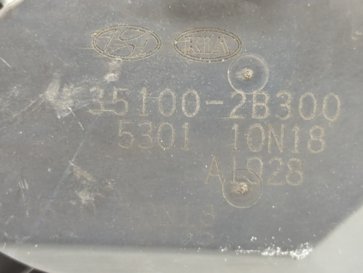 2012-2017 Hyundai Veloster Throttle Body P/N:35100-2B310 5302-1S02, 35100-2B300 Fits Fits 2012 2013 2014 2015 2016 2017 2018