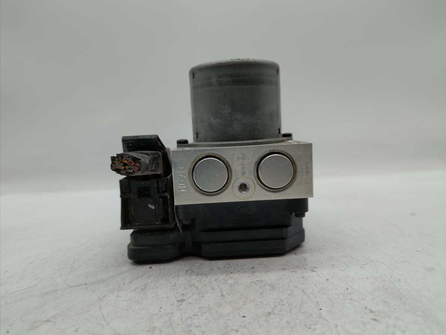 2015-2017 Hyundai Veloster ABS Pump Control Module Replacement P/N:BE6003G606 58920-2V480, 58920-2V470 Fits Fits 2015 2016 2