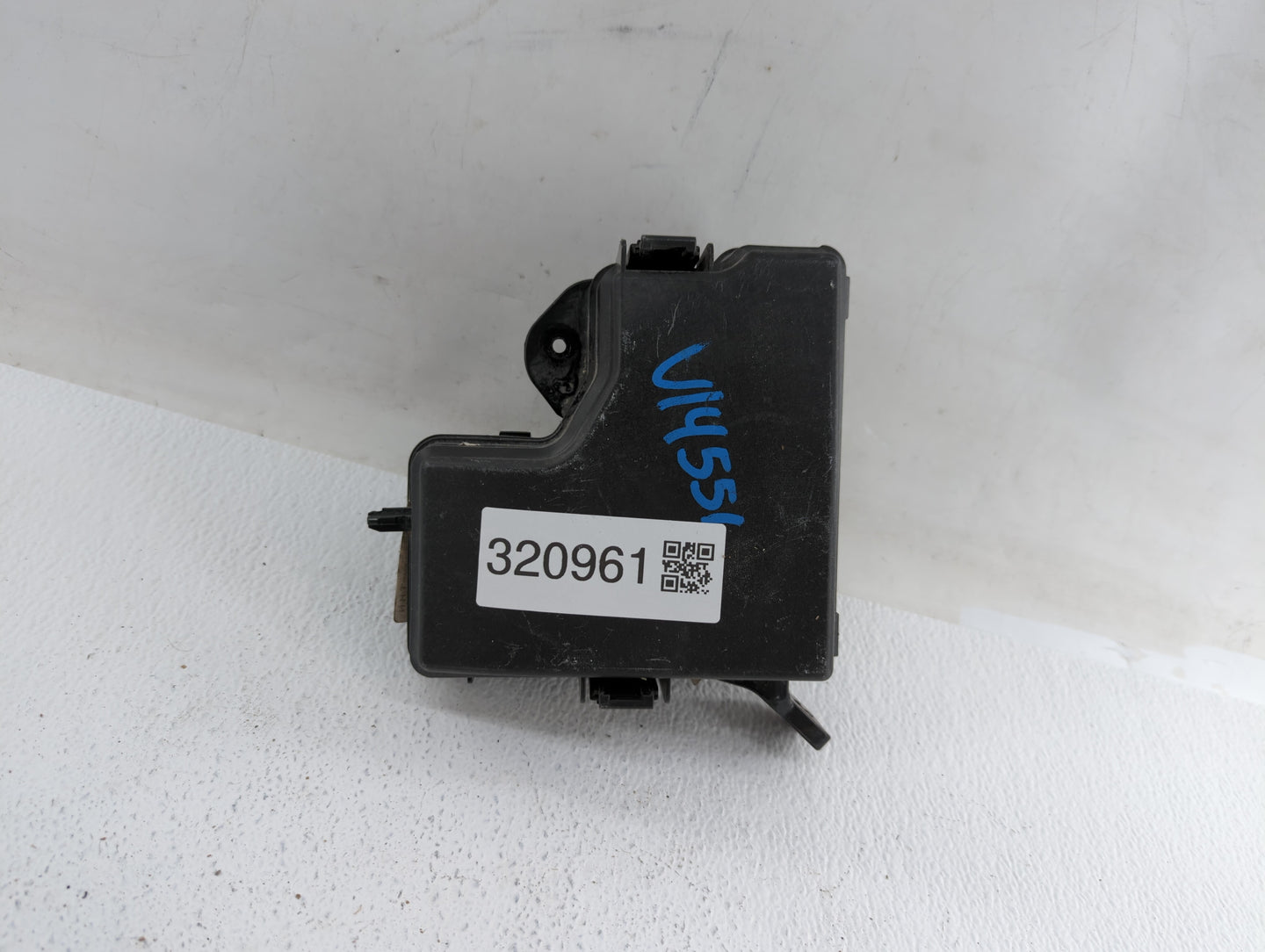 2017 Hyundai Veloster Fusebox Fuse Box Panel Relay Module P/N:N91305-2V157-14 Fits OEM Used Auto Parts - Oemusedautoparts1.c