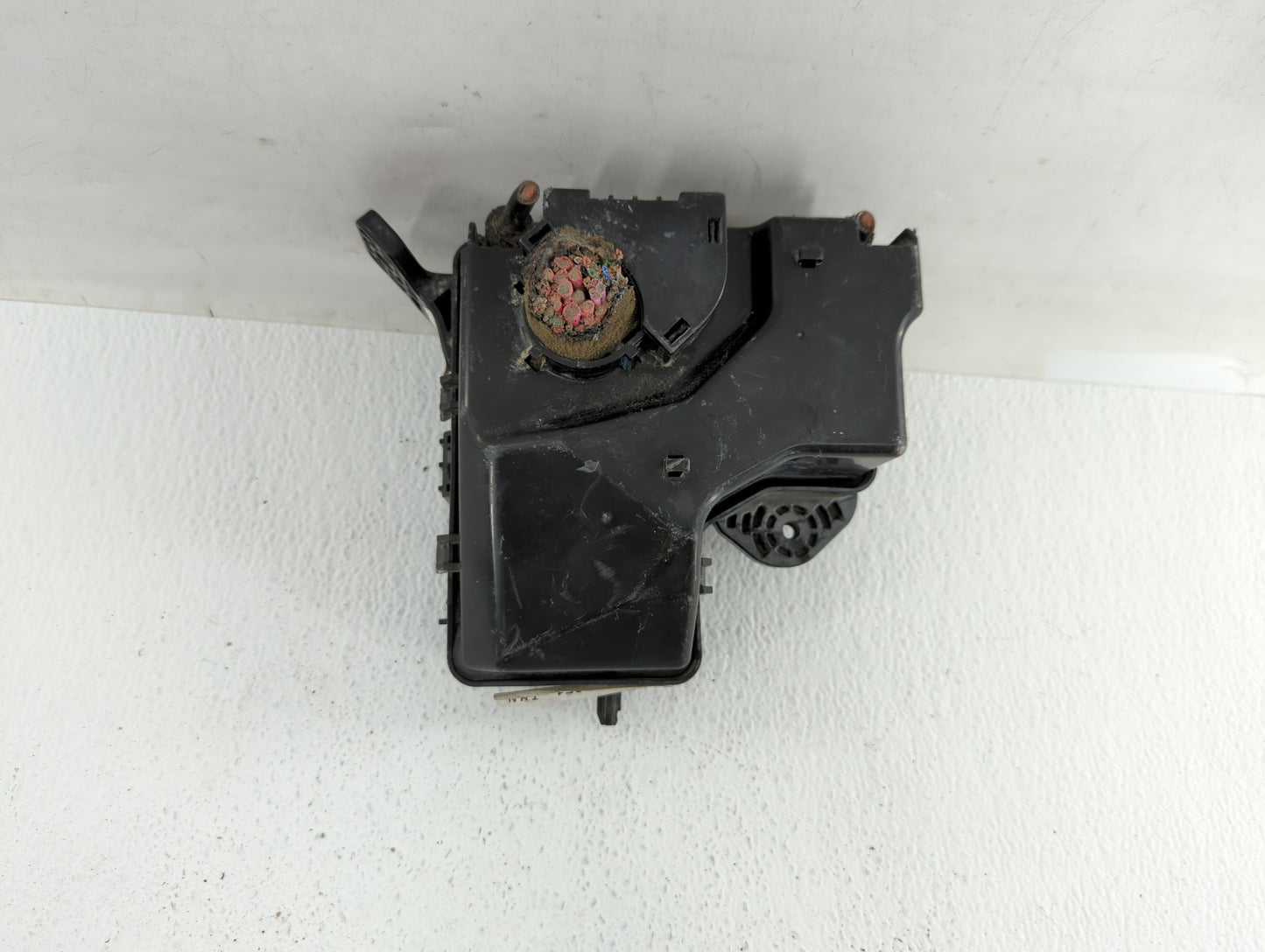 2017 Hyundai Veloster Fusebox Fuse Box Panel Relay Module P/N:N91305-2V157-14 Fits OEM Used Auto Parts - Oemusedautoparts1.c