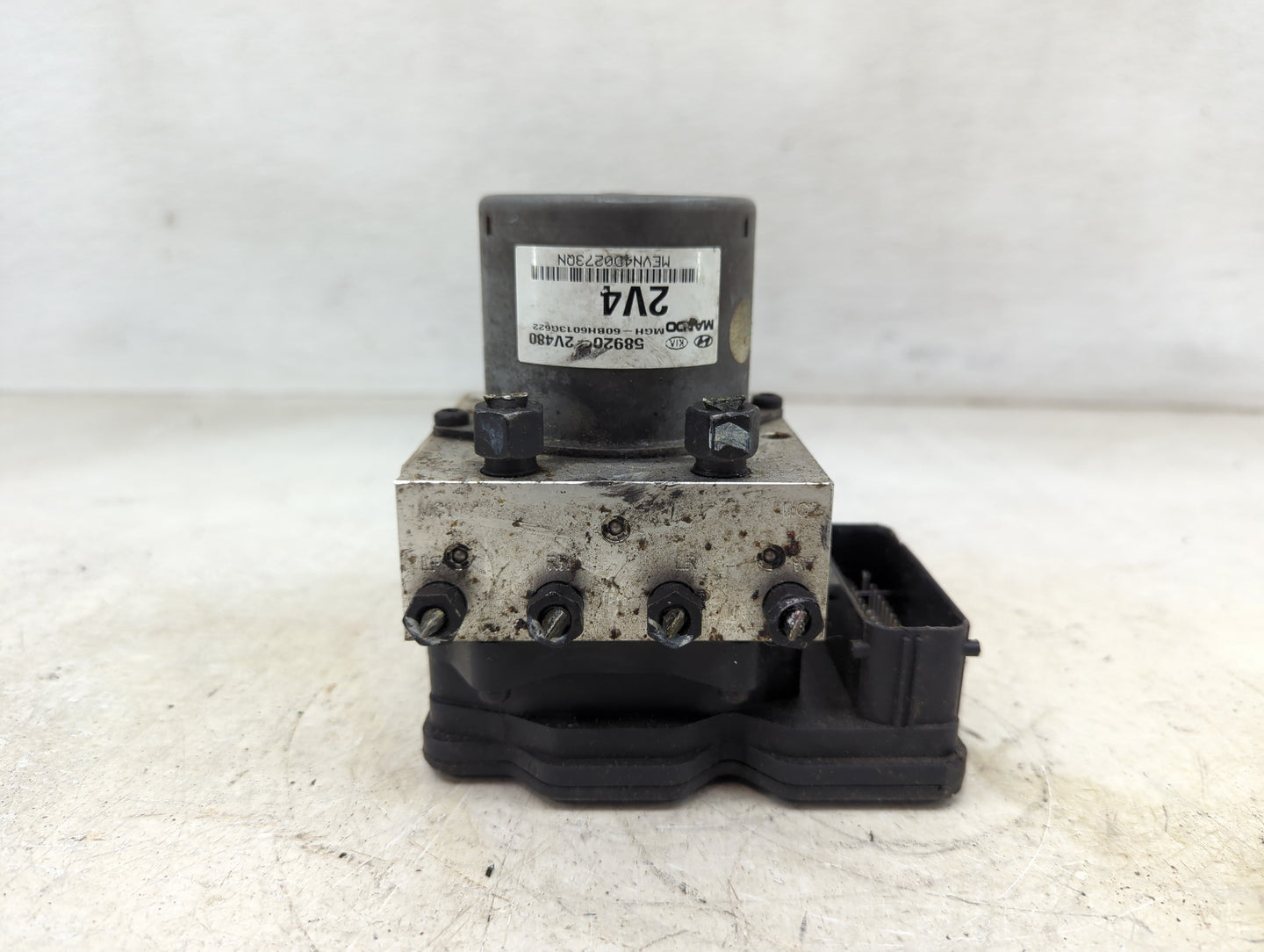 2015-2017 Hyundai Veloster ABS Pump Control Module Replacement P/N:58920-2V480 Fits Fits 2015 2016 2017 OEM Used Auto Parts 