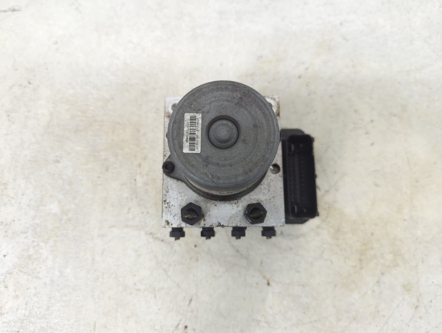 2015-2017 Hyundai Veloster ABS Pump Control Module Replacement P/N:58920-2V480 Fits Fits 2015 2016 2017 OEM Used Auto Parts 