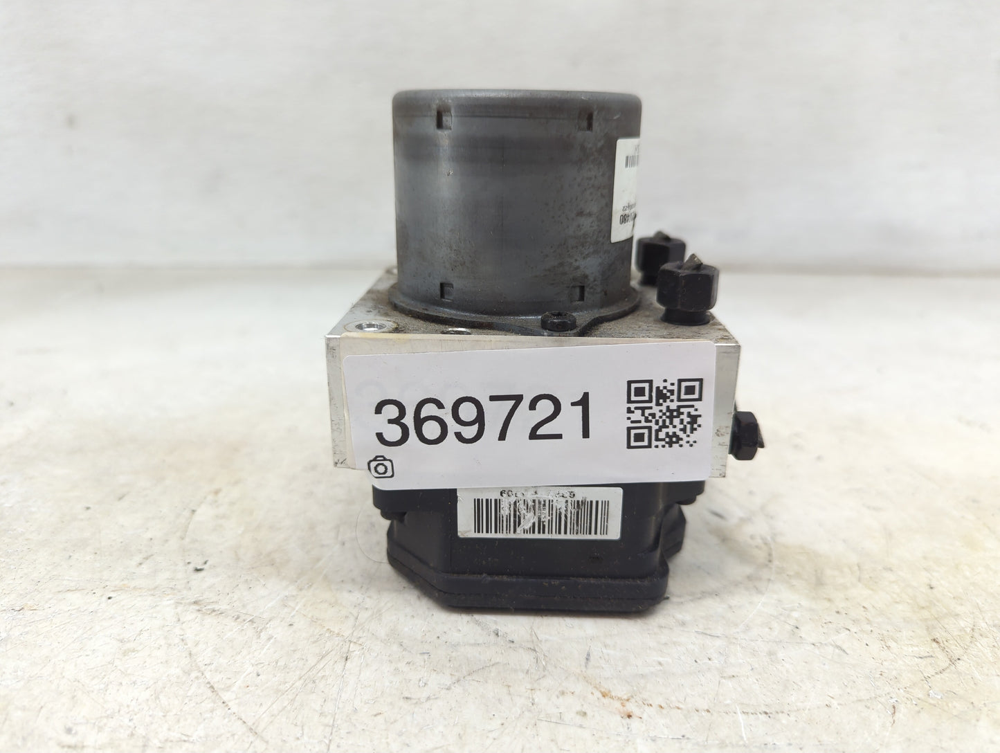 2015-2017 Hyundai Veloster ABS Pump Control Module Replacement P/N:58920-2V480 Fits Fits 2015 2016 2017 OEM Used Auto Parts 