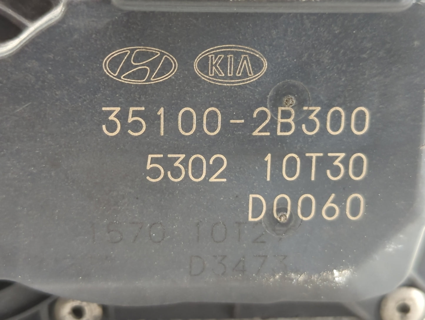 2012-2017 Hyundai Veloster Throttle Body P/N:35100-2B300 Fits Fits 2012 2013 2014 2015 2016 2017 2018 2019 OEM Used Auto Par