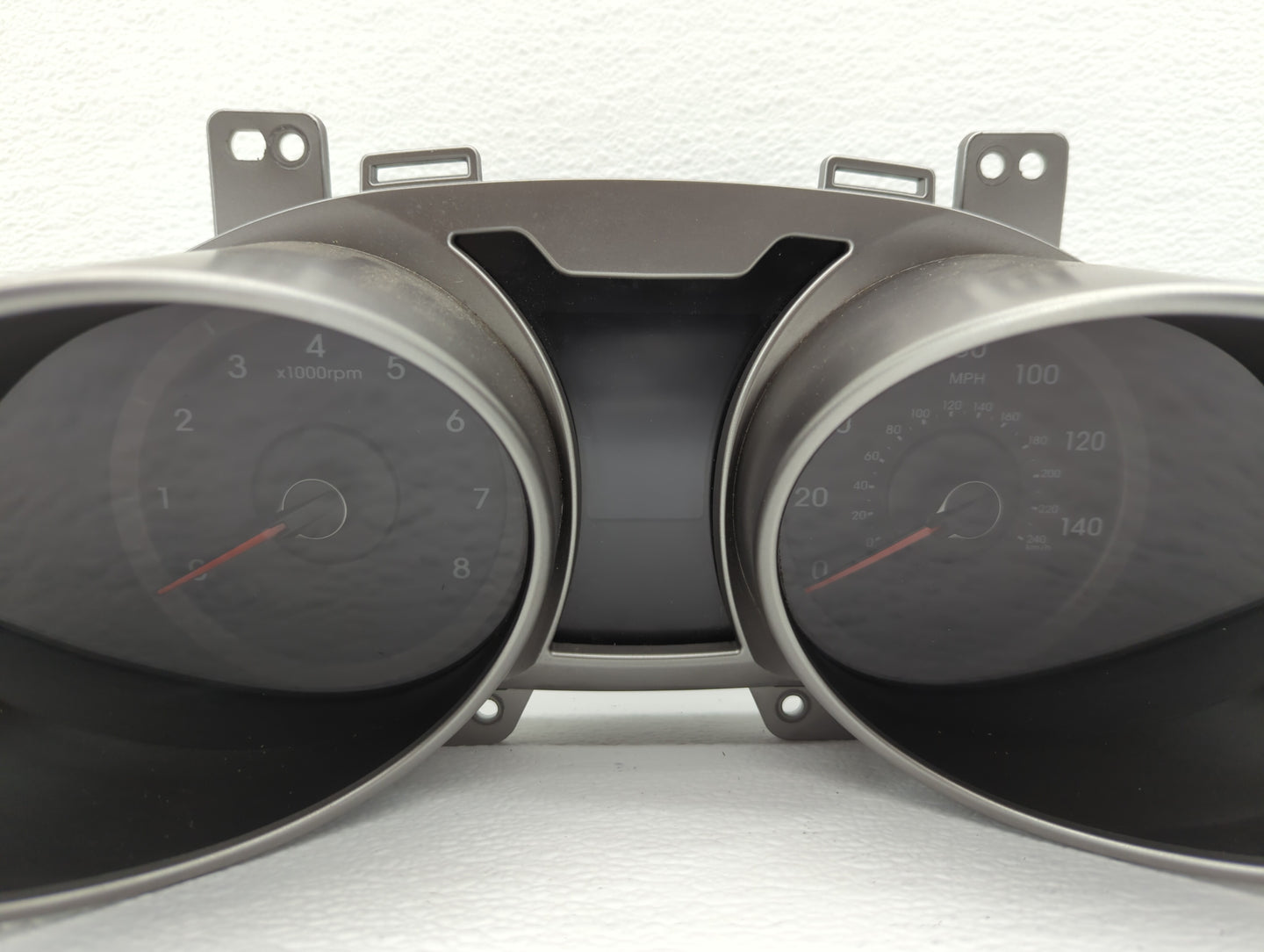 2016-2017 Hyundai Veloster Instrument Cluster Speedometer Gauges P/N:94031-2B201RDR 94031-2V240 Fits Fits 2016 2017 OEM Used