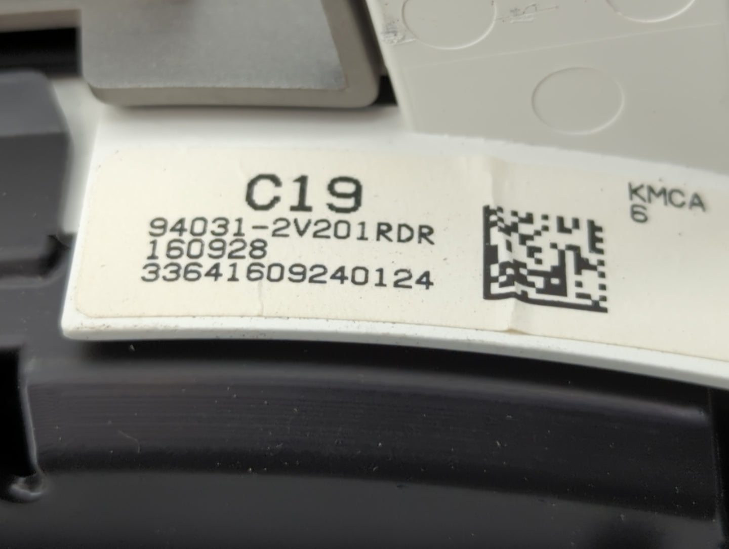 2016-2017 Hyundai Veloster Instrument Cluster Speedometer Gauges P/N:94031-2B201RDR 94031-2V240 Fits Fits 2016 2017 OEM Used
