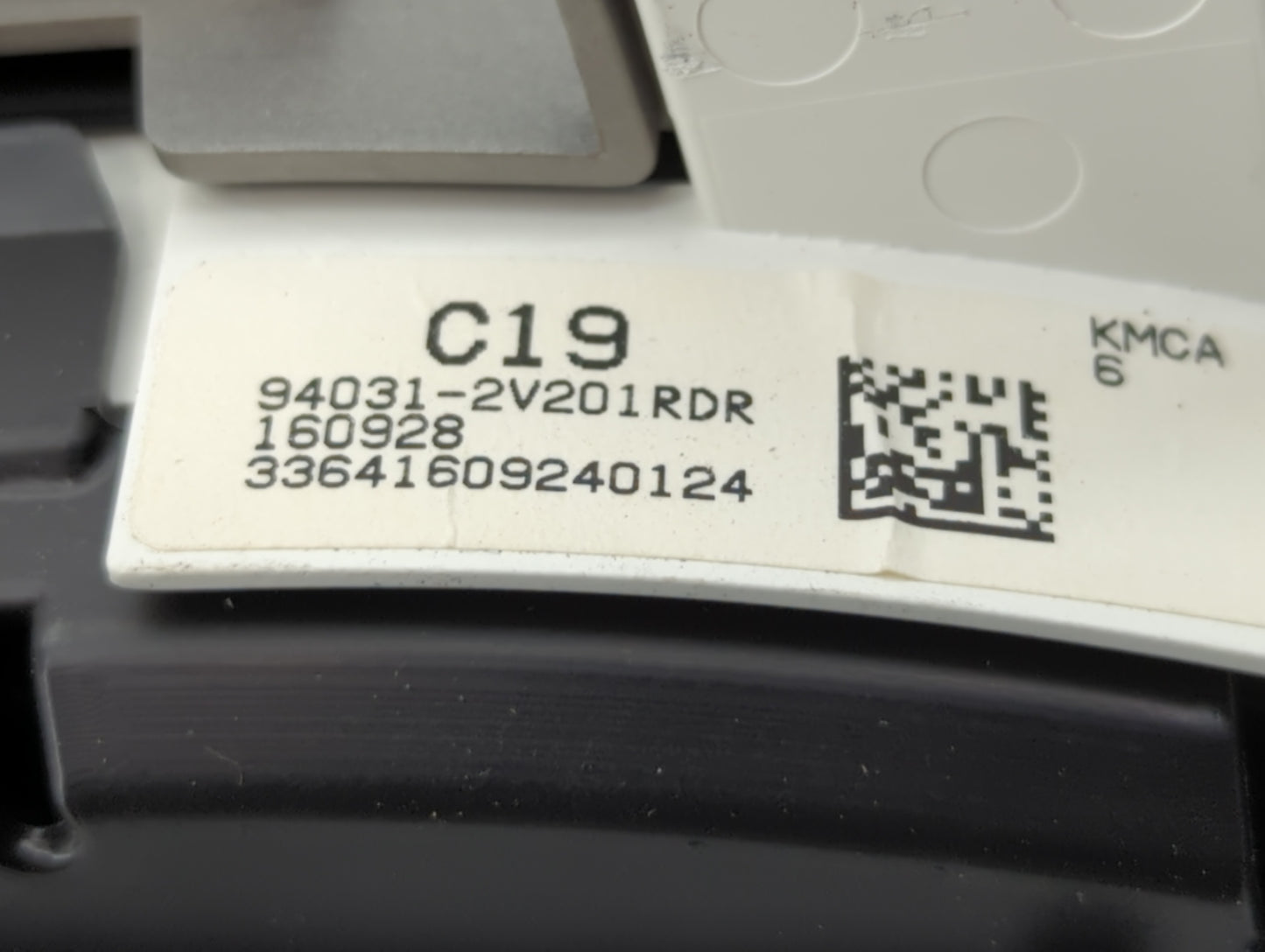 2016-2017 Hyundai Veloster Instrument Cluster Speedometer Gauges P/N:94031-2B201RDR 94031-2V240 Fits Fits 2016 2017 OEM Used