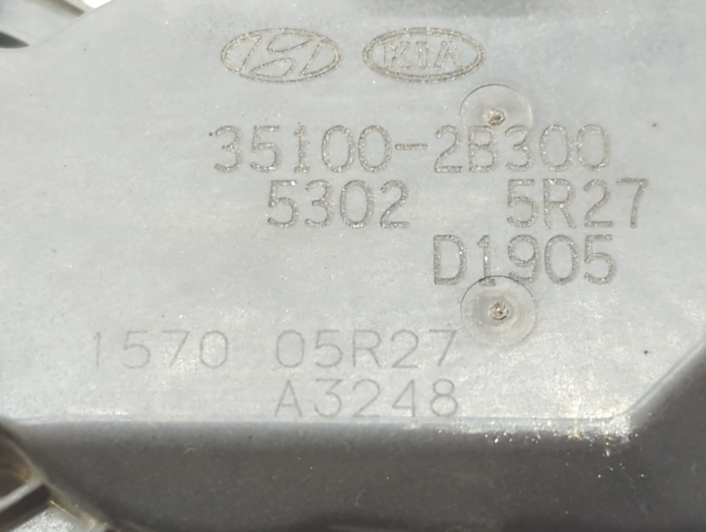 2012-2017 Hyundai Veloster Throttle Body P/N:35100-2B300 Fits Fits 2012 2013 2014 2015 2016 2017 2018 2019 OEM Used Auto Par