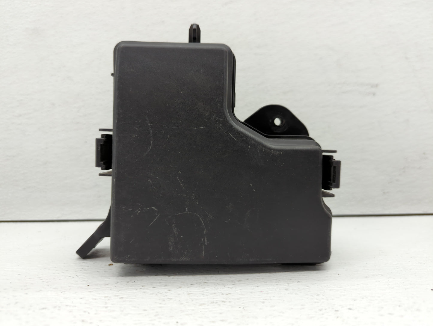 2015-2017 Hyundai Veloster Fusebox Fuse Box Panel Relay Module P/N:91305-2V157 Fits Fits 2015 2016 2017 OEM Used Auto Parts 