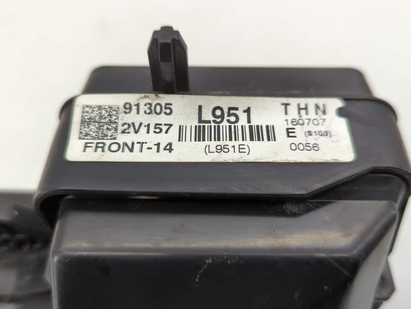 2015-2017 Hyundai Veloster Fusebox Fuse Box Panel Relay Module P/N:91305-2V157 Fits Fits 2015 2016 2017 OEM Used Auto Parts 