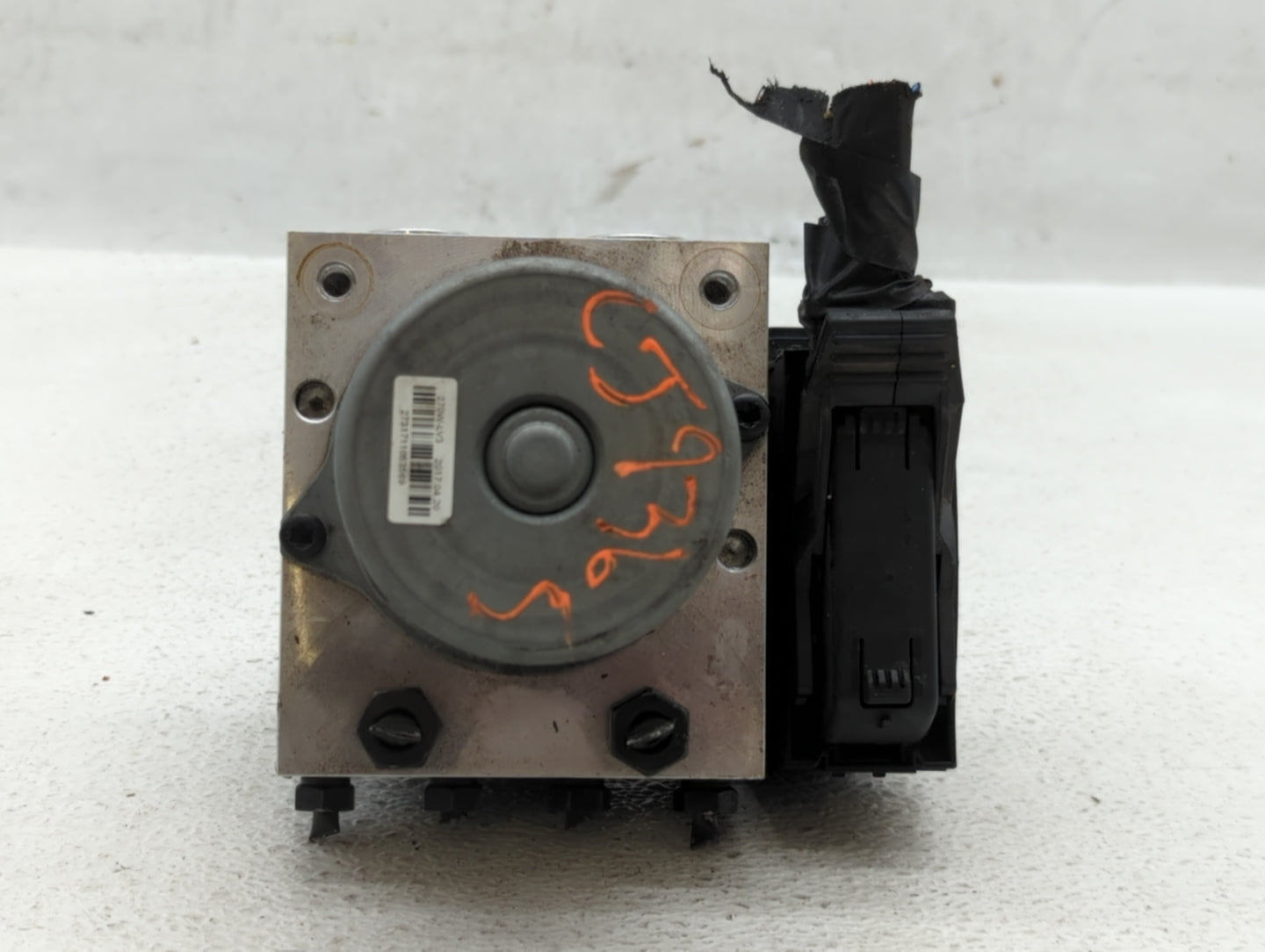 2015-2017 Hyundai Veloster ABS Pump Control Module Replacement P/N:58920-2V480 Fits Fits 2015 2016 2017 OEM Used Auto Parts 