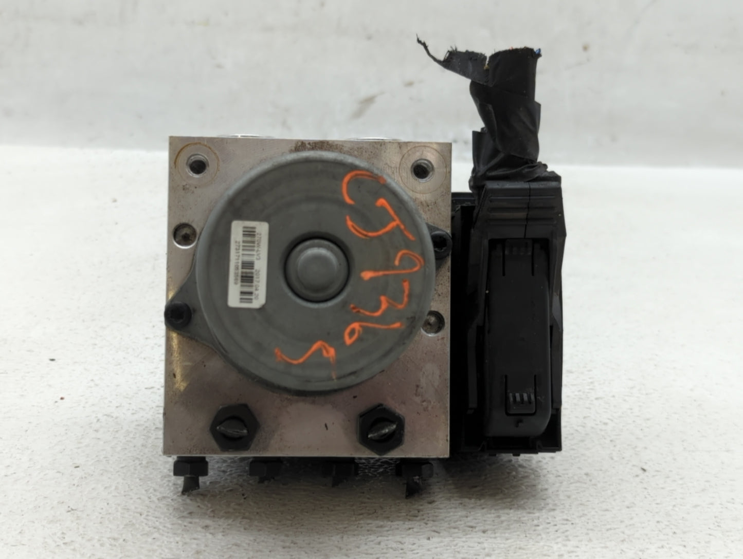 2015-2017 Hyundai Veloster ABS Pump Control Module Replacement P/N:58920-2V480 Fits Fits 2015 2016 2017 OEM Used Auto Parts 