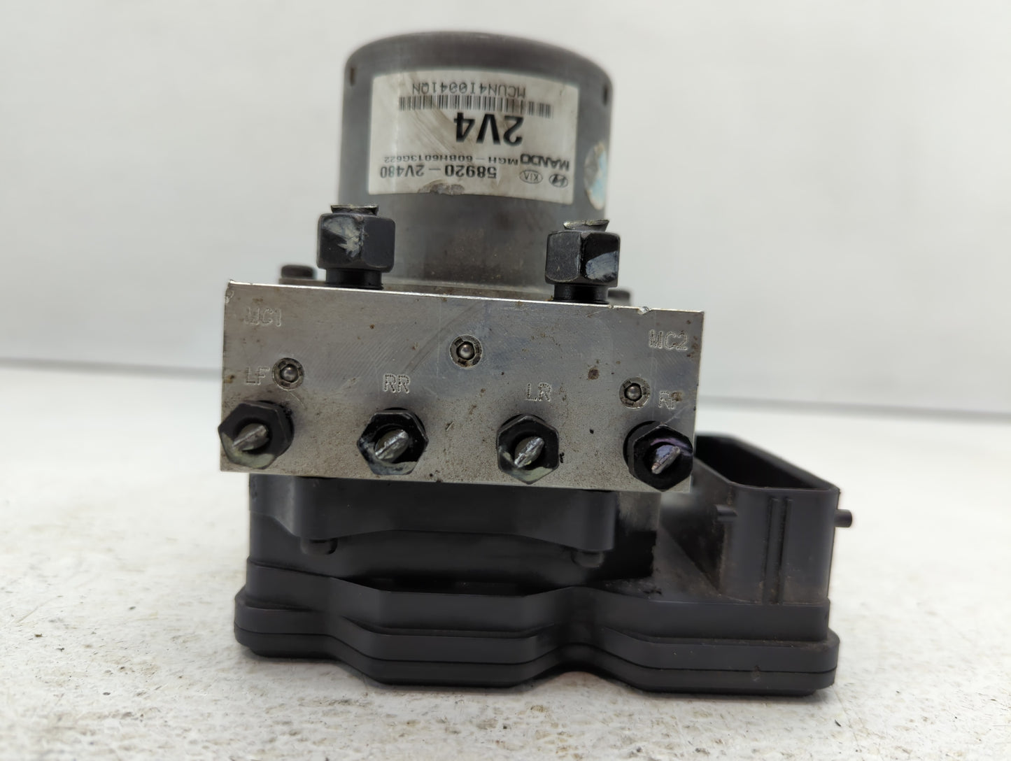 2015-2017 Hyundai Veloster ABS Pump Control Module Replacement P/N:58920-2V480 Fits Fits 2015 2016 2017 OEM Used Auto Parts 