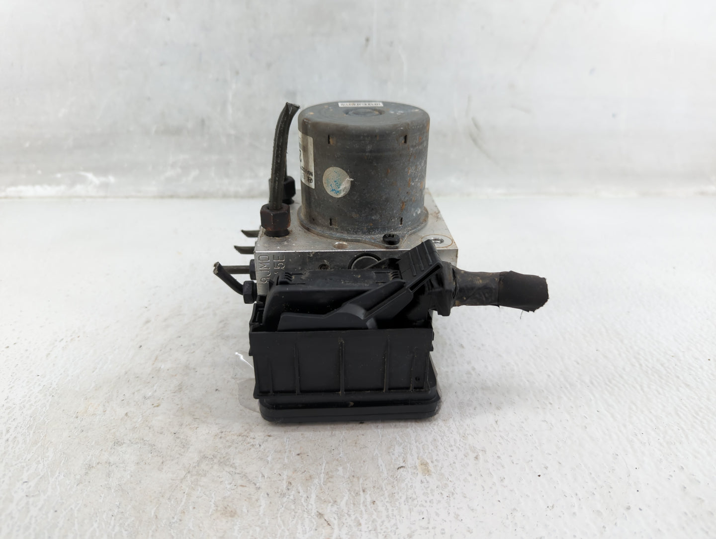 2015-2017 Hyundai Veloster ABS Pump Control Module Replacement P/N:58920-2V480 Fits Fits 2015 2016 2017 OEM Used Auto Parts 