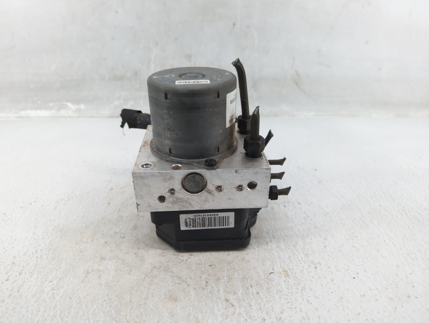 2015-2017 Hyundai Veloster ABS Pump Control Module Replacement P/N:58920-2V480 Fits Fits 2015 2016 2017 OEM Used Auto Parts 