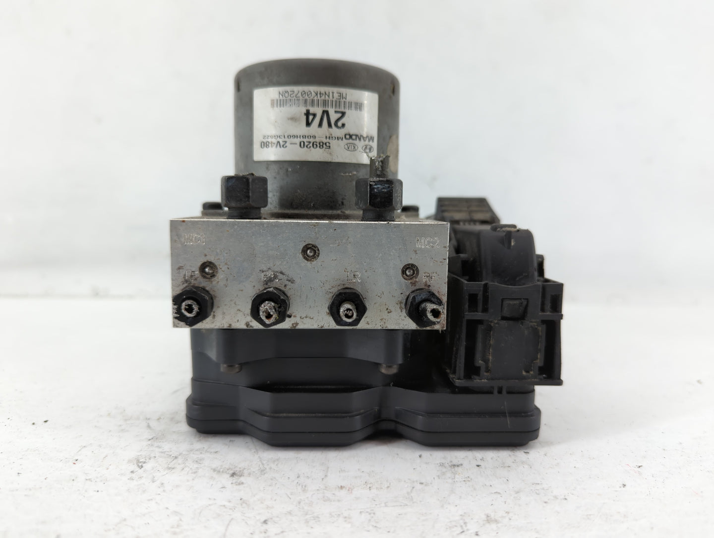 2015-2017 Hyundai Veloster ABS Pump Control Module Replacement P/N:58920-2V480 Fits Fits 2015 2016 2017 OEM Used Auto Parts 