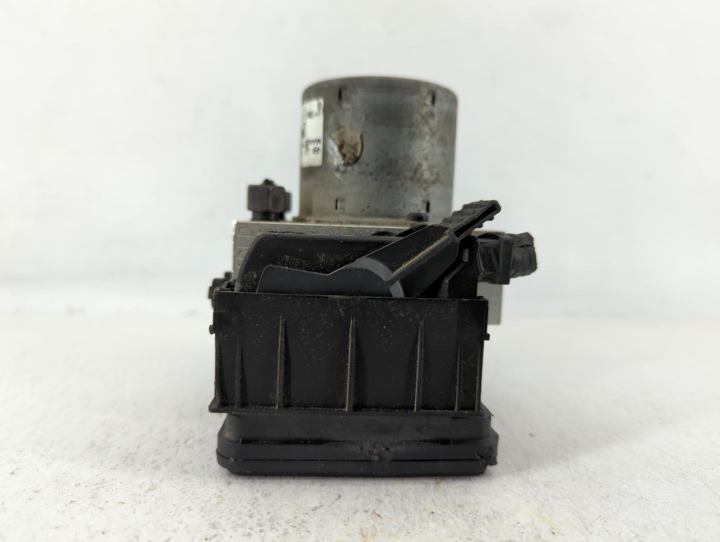 2015-2017 Hyundai Veloster ABS Pump Control Module Replacement P/N:58920-2V480 Fits Fits 2015 2016 2017 OEM Used Auto Parts 