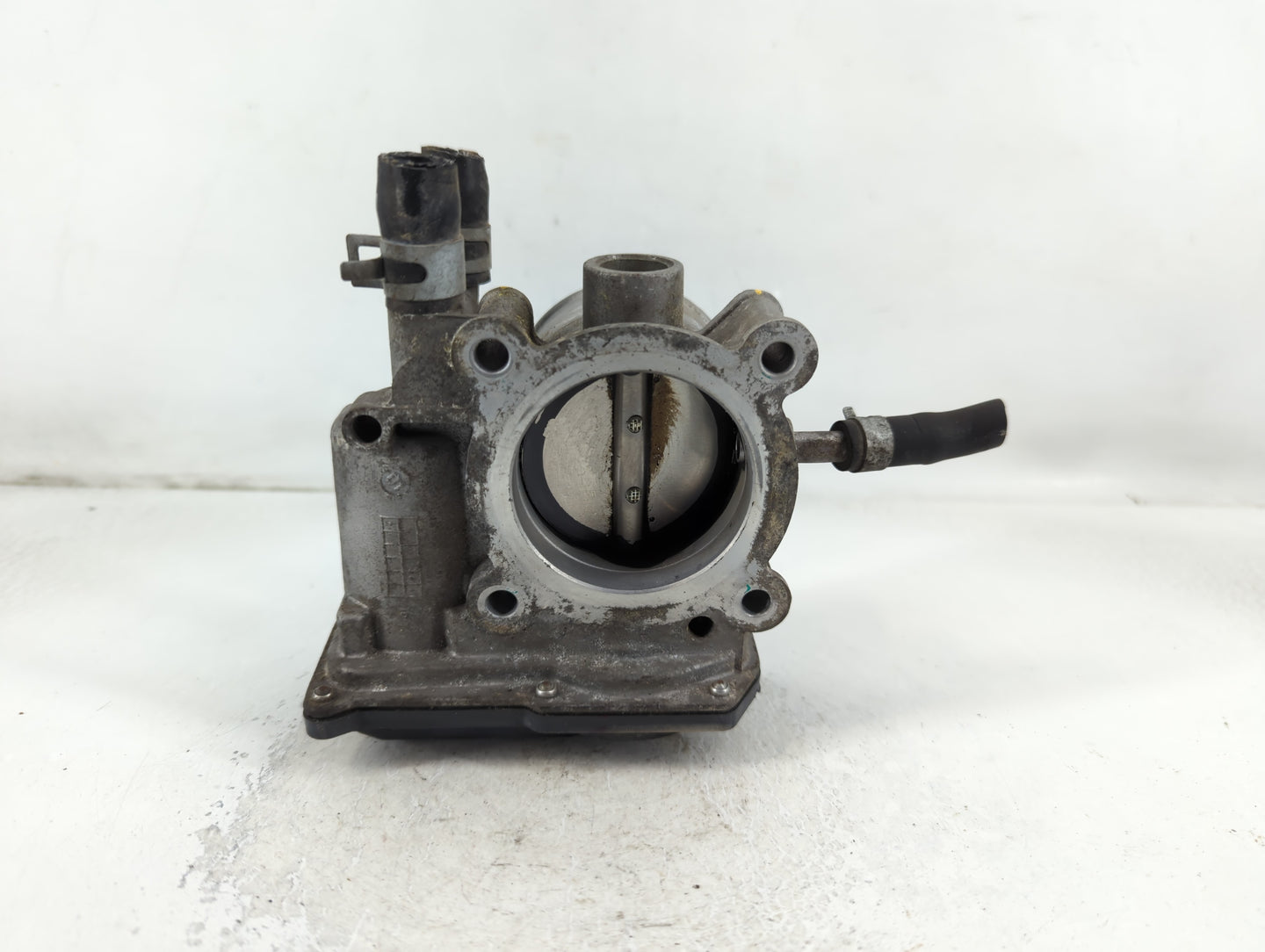 2012-2017 Hyundai Veloster Throttle Body P/N:5302 07T31 35100-2B300 Fits Fits 2012 2013 2014 2015 2016 2017 2018 2019 OEM Us