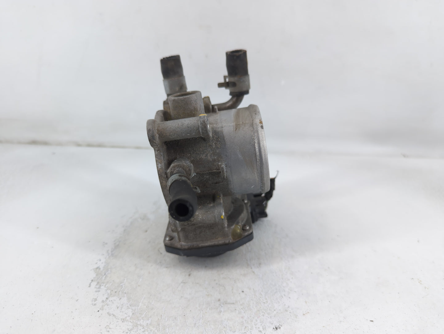 2012-2017 Hyundai Veloster Throttle Body P/N:5302 07T31 35100-2B300 Fits Fits 2012 2013 2014 2015 2016 2017 2018 2019 OEM Us