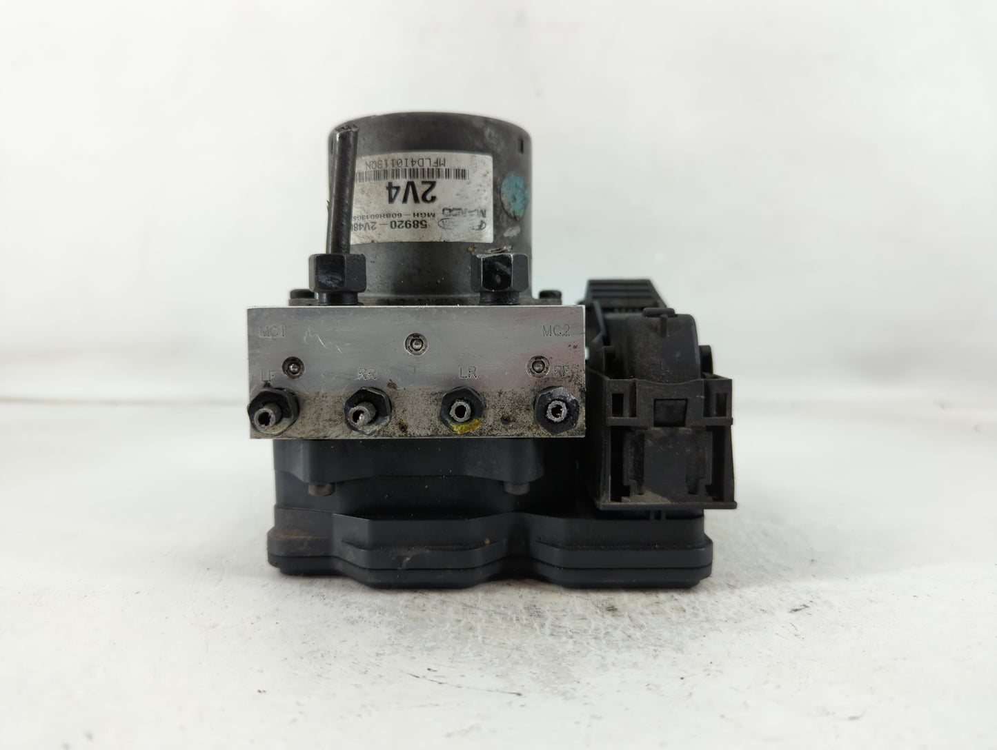 2015-2017 Hyundai Veloster ABS Pump Control Module Replacement P/N:58920-2V480 Fits Fits 2015 2016 2017 OEM Used Auto Parts 