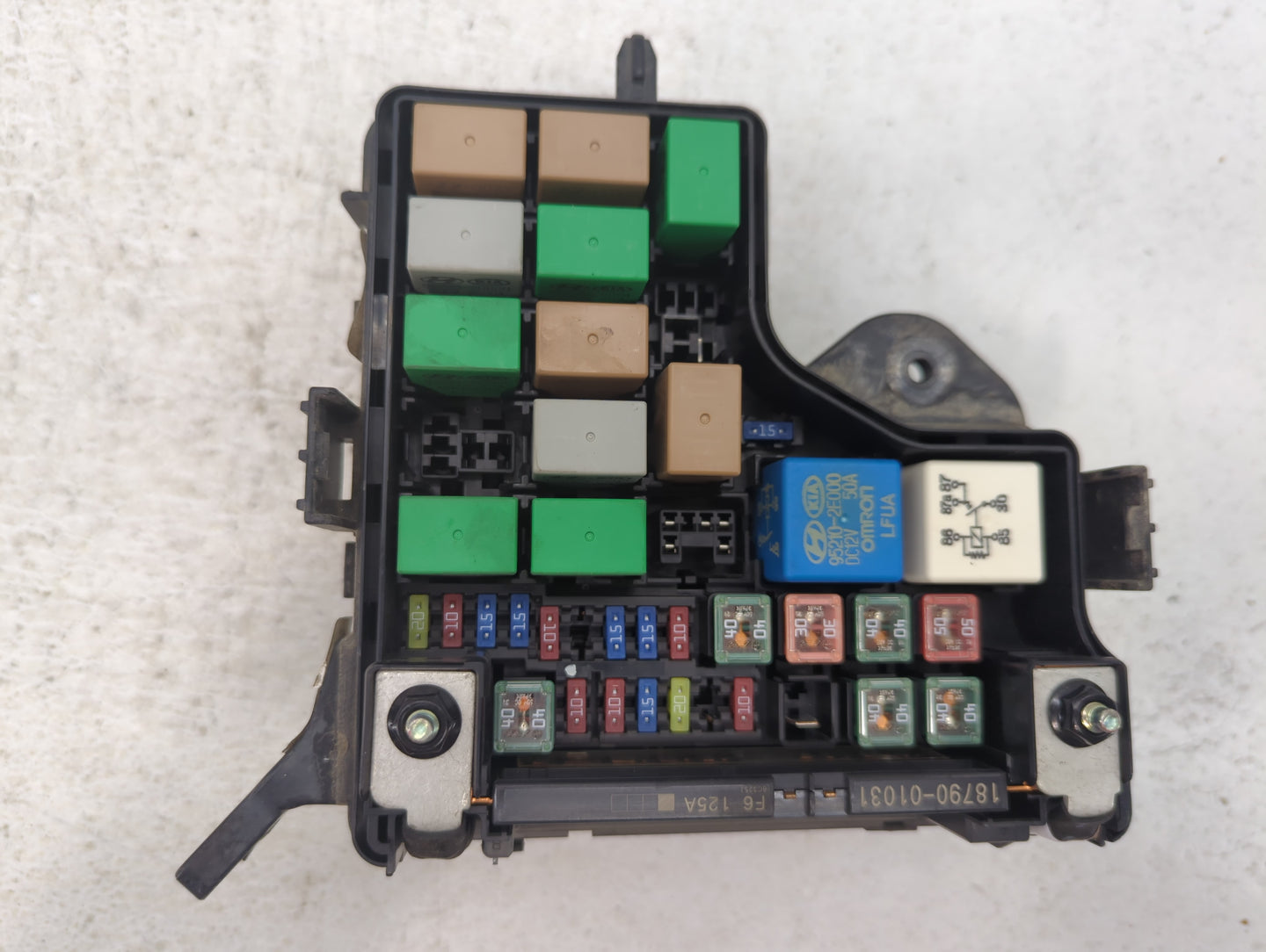 2015-2017 Hyundai Veloster Fusebox Fuse Box Panel Relay Module P/N:N91236-2V099-1 Fits Fits 2015 2016 2017 OEM Used Auto Par