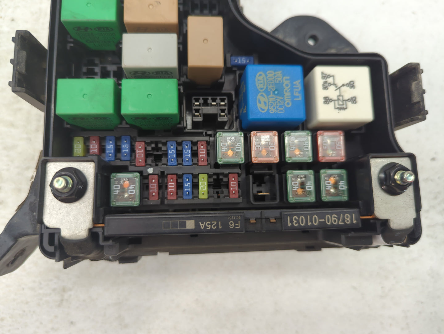 2015-2017 Hyundai Veloster Fusebox Fuse Box Panel Relay Module P/N:N91236-2V099-1 Fits Fits 2015 2016 2017 OEM Used Auto Par