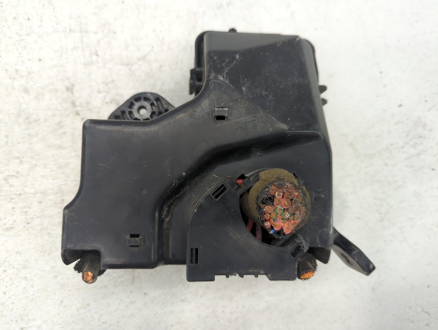 2015-2017 Hyundai Veloster Fusebox Fuse Box Panel Relay Module P/N:N91236-2V099-1 Fits Fits 2015 2016 2017 OEM Used Auto Par