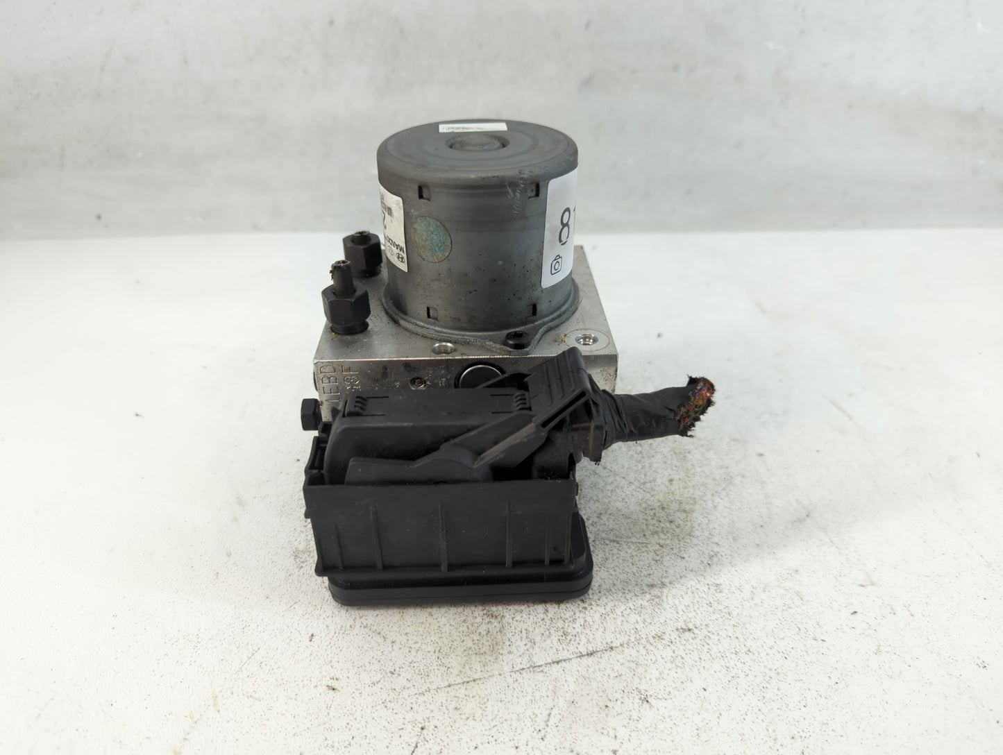 2017 Hyundai Veloster ABS Pump Control Module Replacement P/N:58920-2V46 Fits OEM Used Auto Parts - Oemusedautoparts1.com