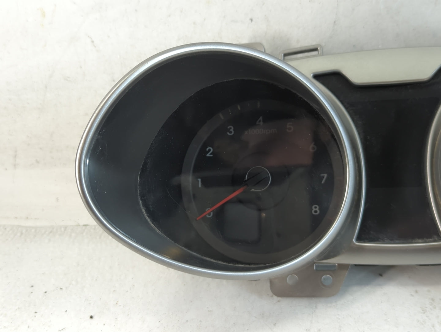 2016-2017 Hyundai Veloster Instrument Cluster Speedometer Gauges P/N:94031-2V201RDR Fits Fits 2016 2017 OEM Used Auto Parts 