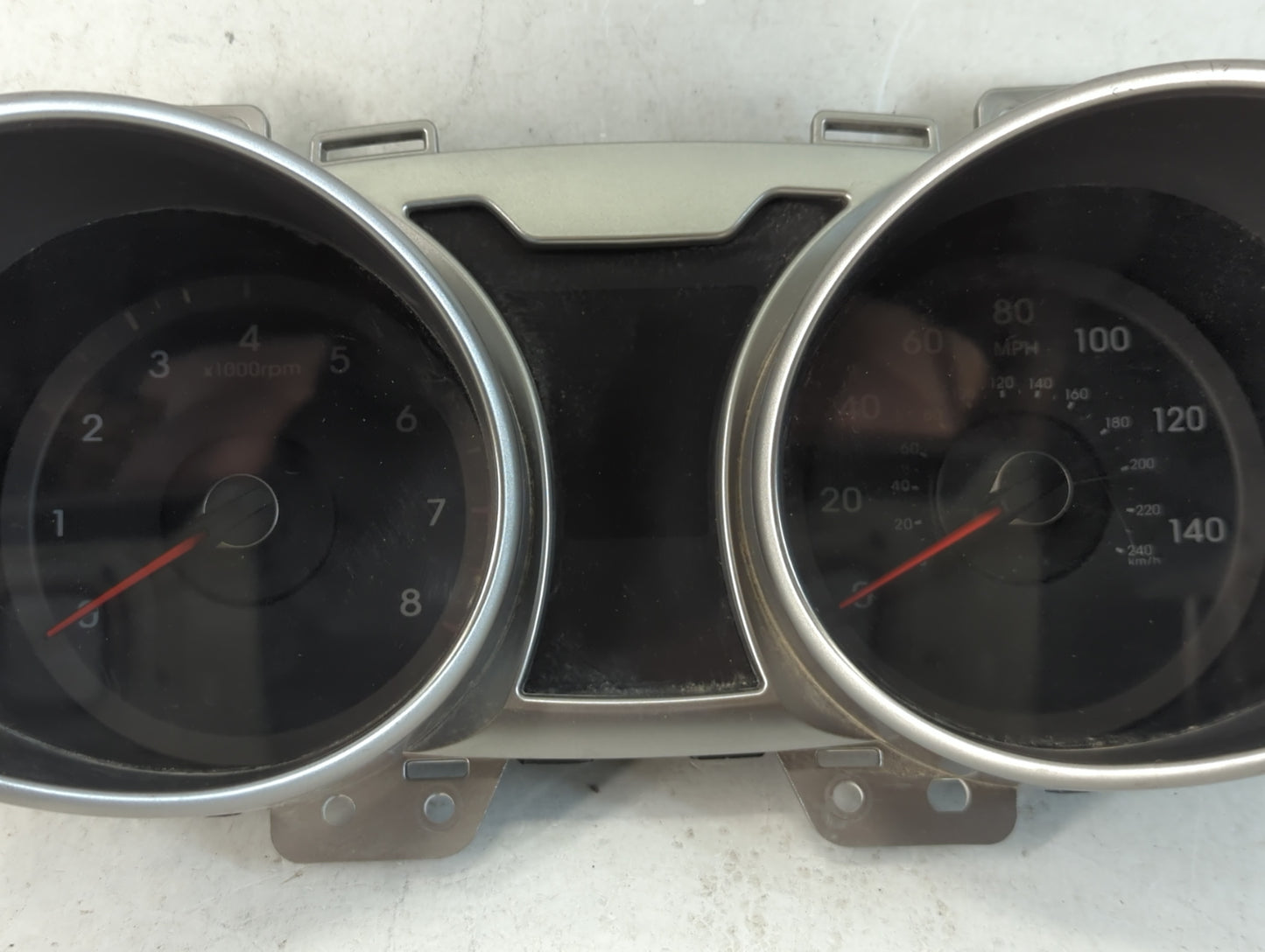 2016-2017 Hyundai Veloster Instrument Cluster Speedometer Gauges P/N:94031-2V201RDR Fits Fits 2016 2017 OEM Used Auto Parts 