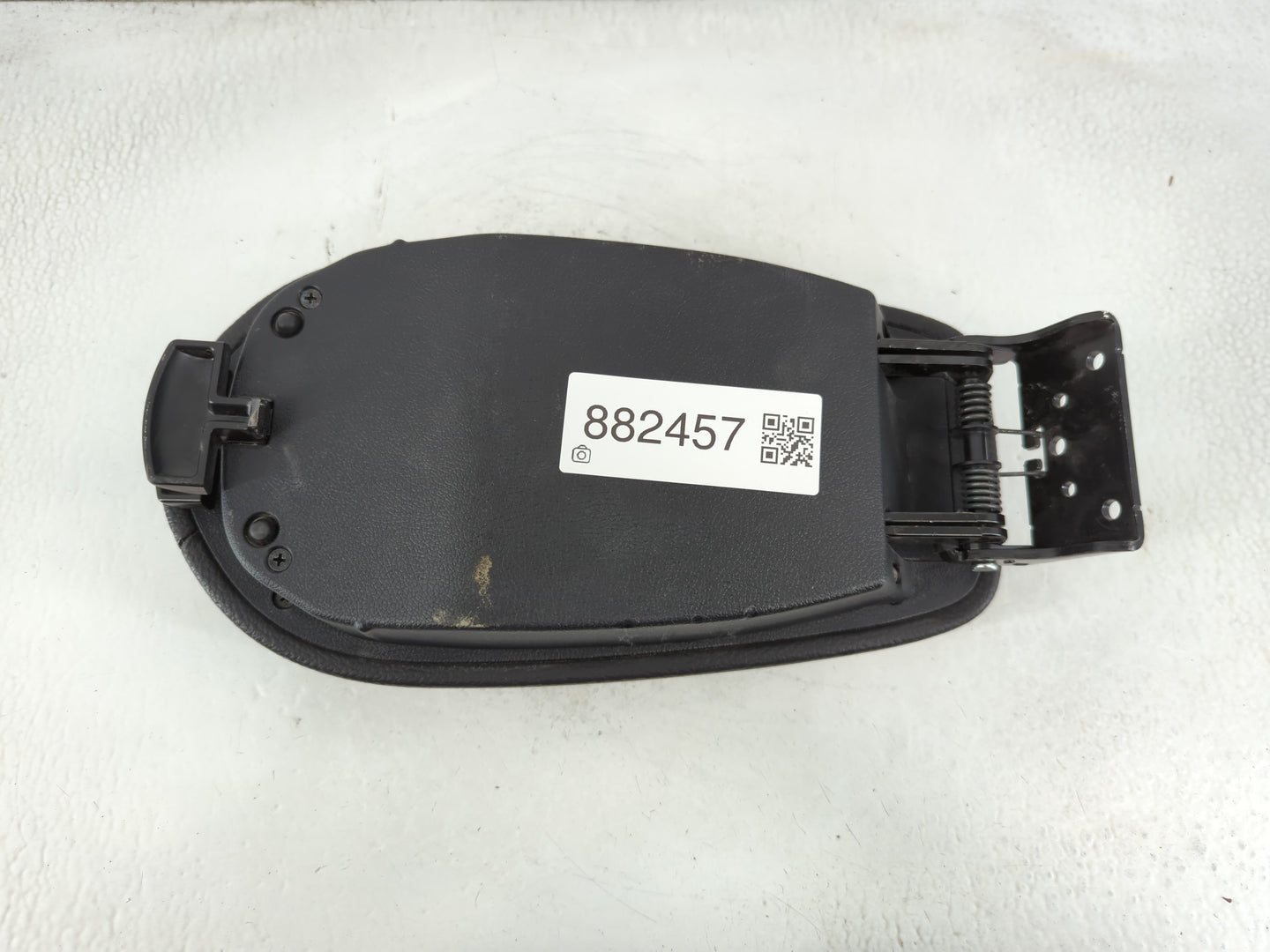 2013-2017 Hyundai Veloster Center Console Armrest Cover Lid P/N:170308 Fits Fits 2013 2014 2015 2016 2017 OEM Used Auto Part