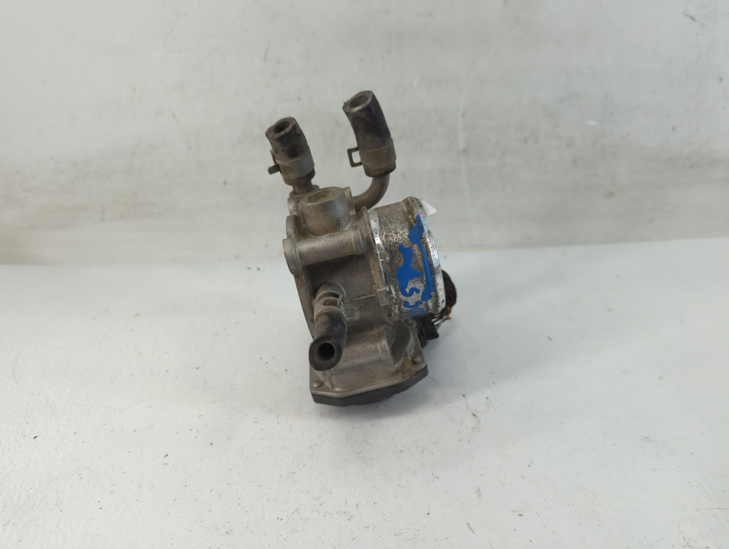 2015-2020 Hyundai Veloster Throttle Body P/N:35100-2B340 Fits Fits 2015 2016 2017 2018 2019 2020 2021 2022 OEM Used Auto Par