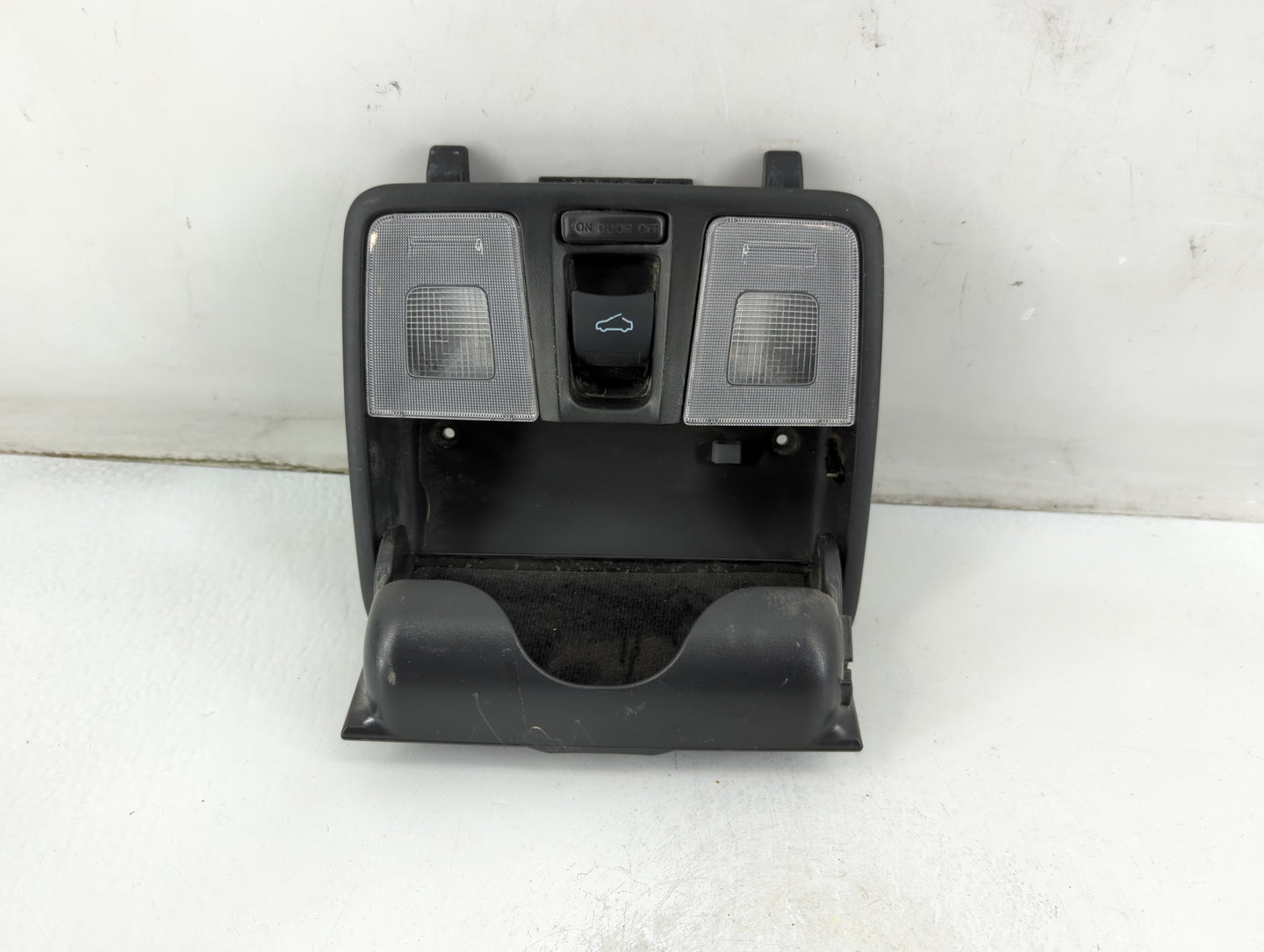 2017 Hyundai Veloster Overhead Roof Console - Oemusedautoparts1.com