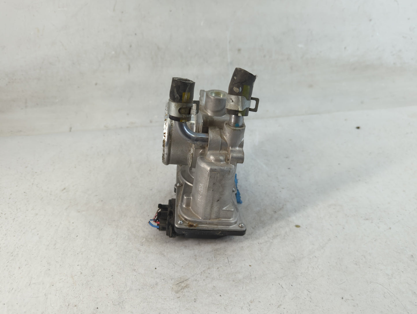 2015-2020 Hyundai Veloster Throttle Body P/N:35100-2B340 Fits Fits 2015 2016 2017 2018 2019 2020 2021 2022 OEM Used Auto Par