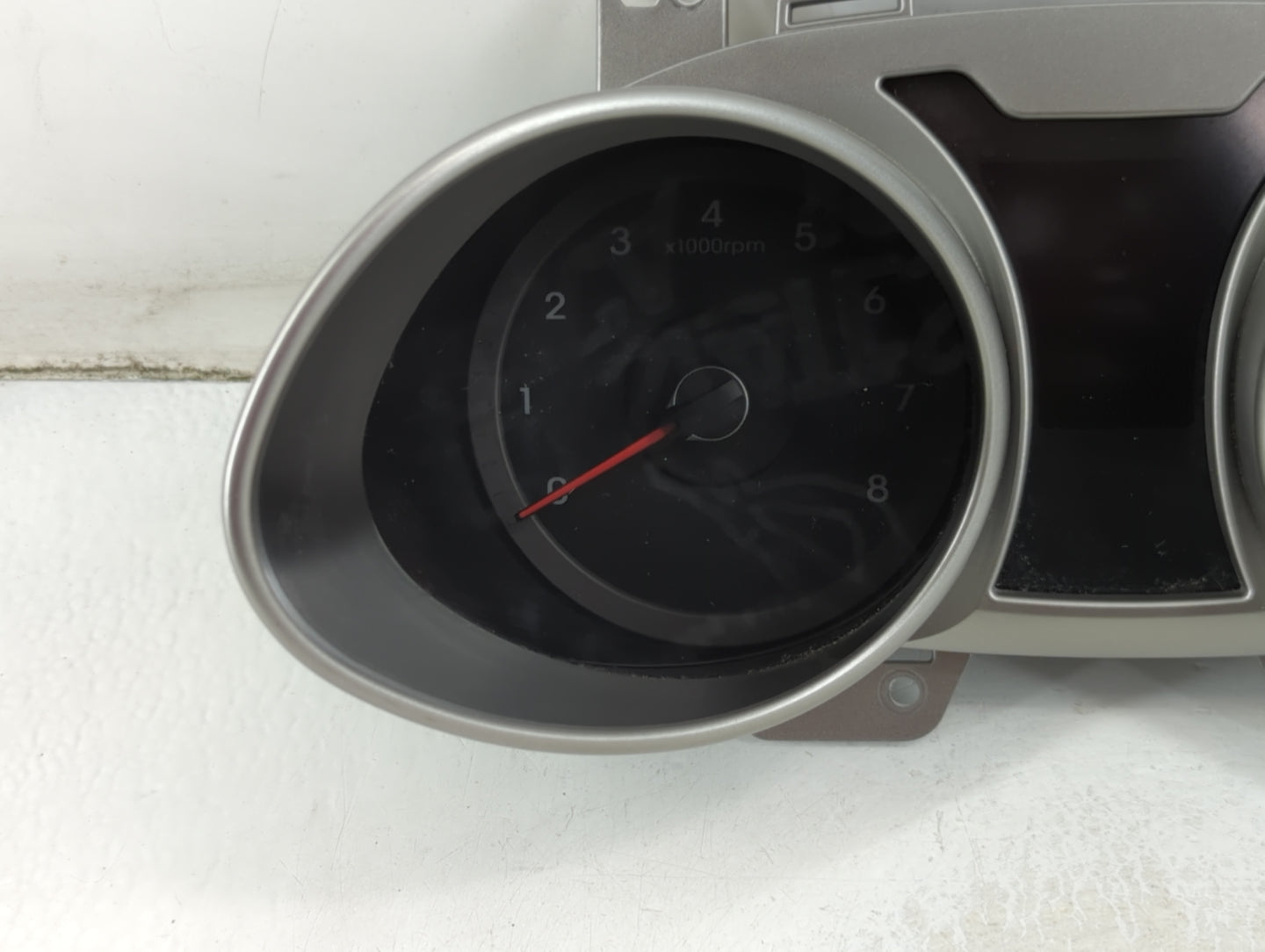 2016-2017 Hyundai Veloster Instrument Cluster Speedometer Gauges P/N:94031-2V201RDR Fits Fits 2016 2017 OEM Used Auto Parts 