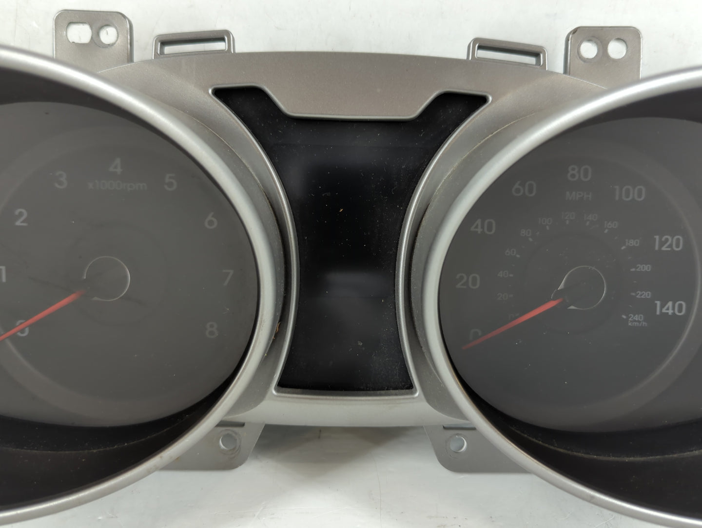 2016-2017 Hyundai Veloster Instrument Cluster Speedometer Gauges P/N:94031-2V201 Miles: Fits Fits 2016 2017 OEM Used Auto Pa