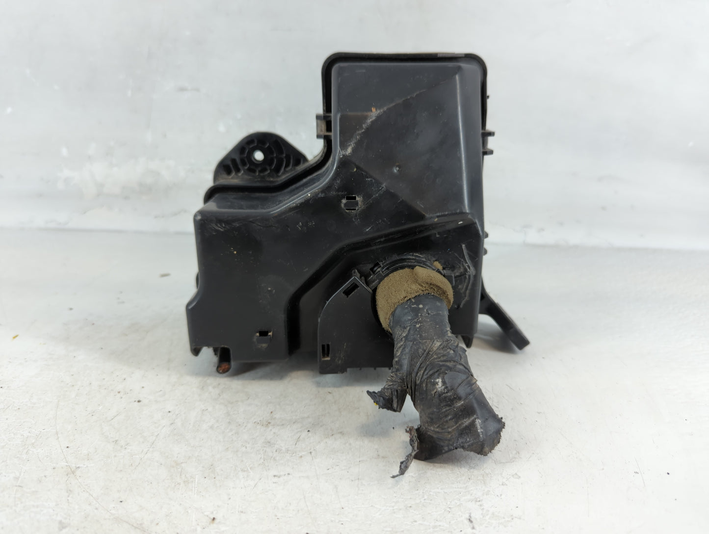 2015-2017 Hyundai Veloster Fusebox Fuse Box Panel Relay Module P/N:91236 2V039 Fits Fits 2015 2016 2017 OEM Used Auto Parts 