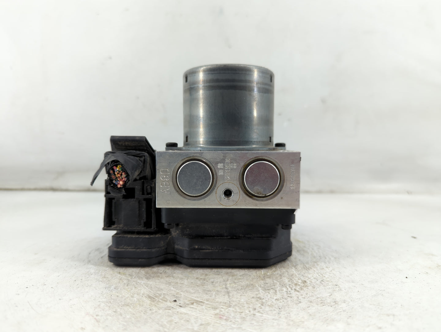 2015-2017 Hyundai Veloster ABS Pump Control Module Replacement P/N:58920-2V480 Fits Fits 2015 2016 2017 OEM Used Auto Parts 