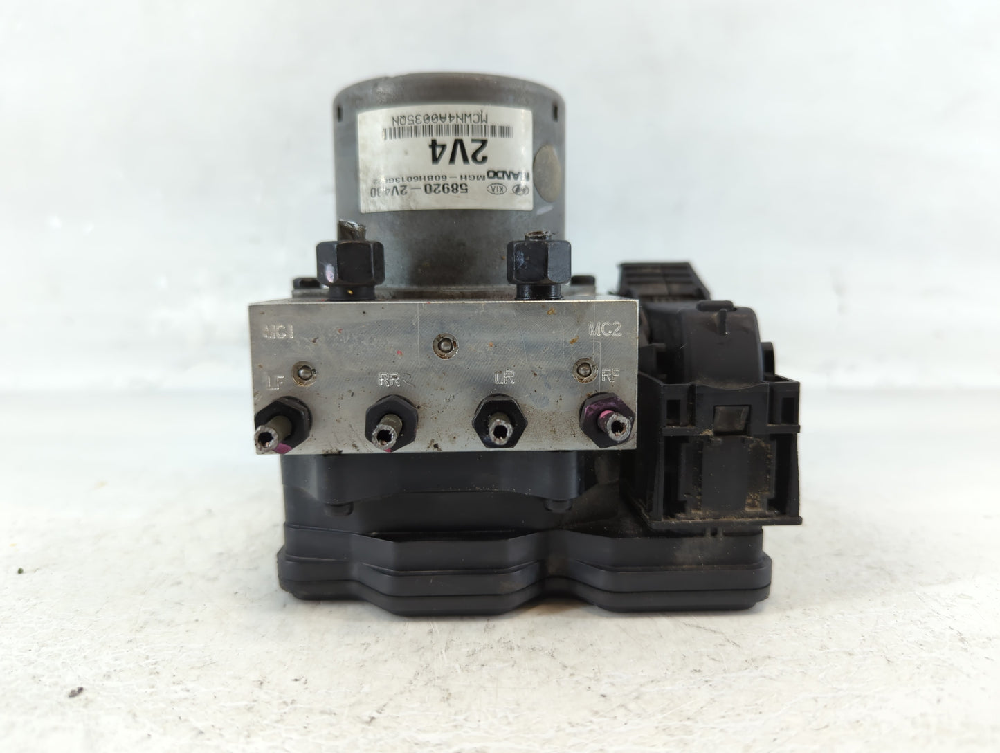 2015-2017 Hyundai Veloster ABS Pump Control Module Replacement P/N:58920-2V480 Fits Fits 2015 2016 2017 OEM Used Auto Parts 