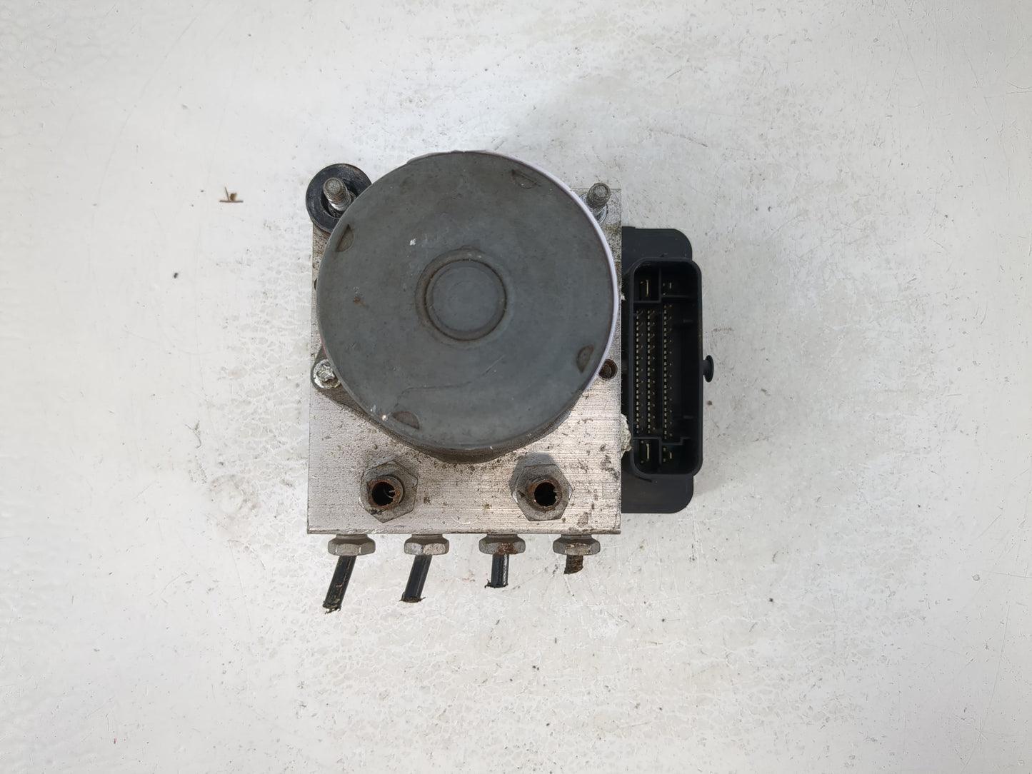 2017 Infiniti Ex37 ABS Pump Control Module Replacement P/N:FA83-2C405-AC Fits OEM Used Auto Parts - Oemusedautoparts1.com