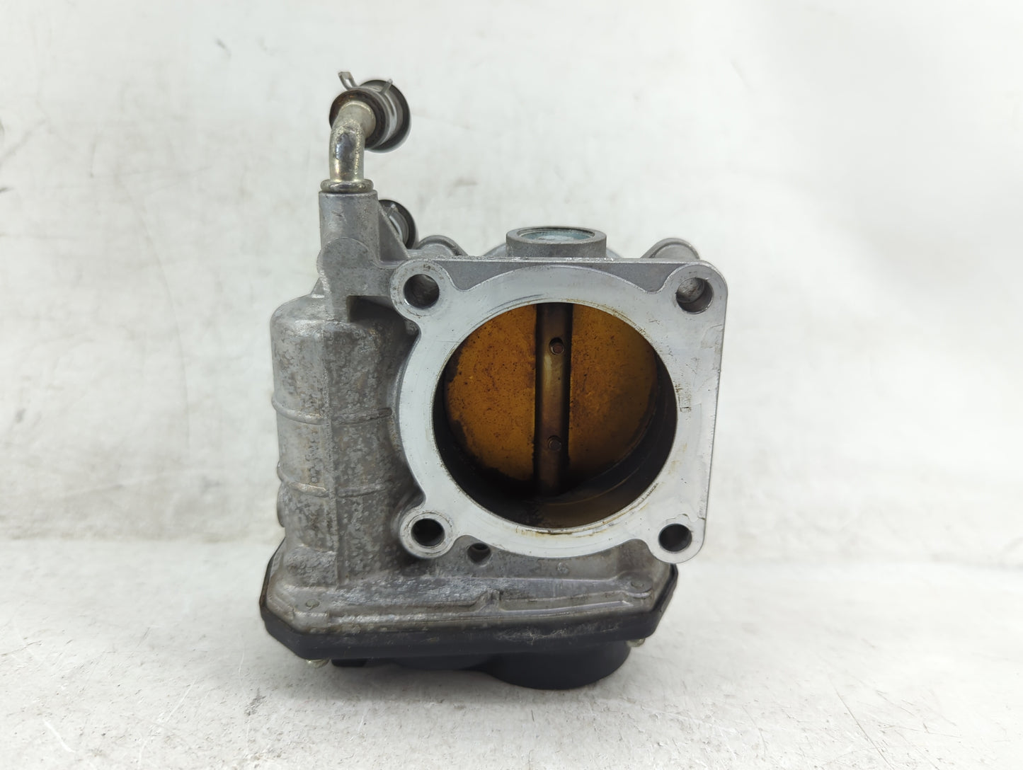 2017 Infiniti G35 Throttle Body P/N:526-02 Fits OEM Used Auto Parts - Oemusedautoparts1.com