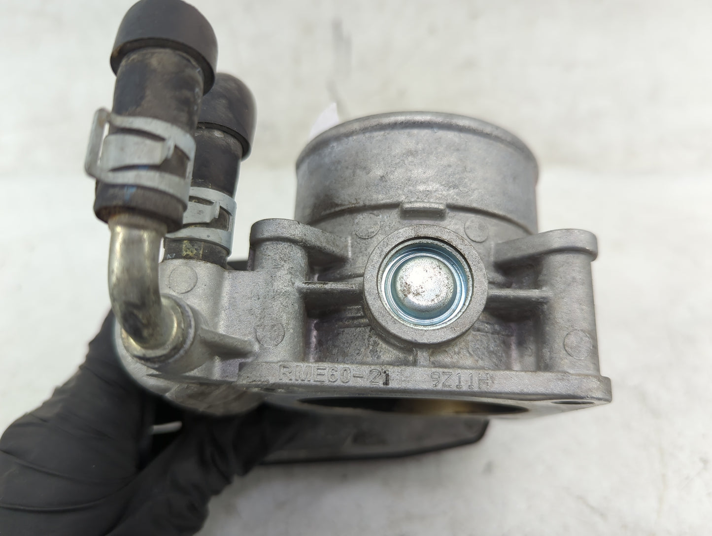2017 Infiniti G35 Throttle Body P/N:526-02 Fits OEM Used Auto Parts - Oemusedautoparts1.com