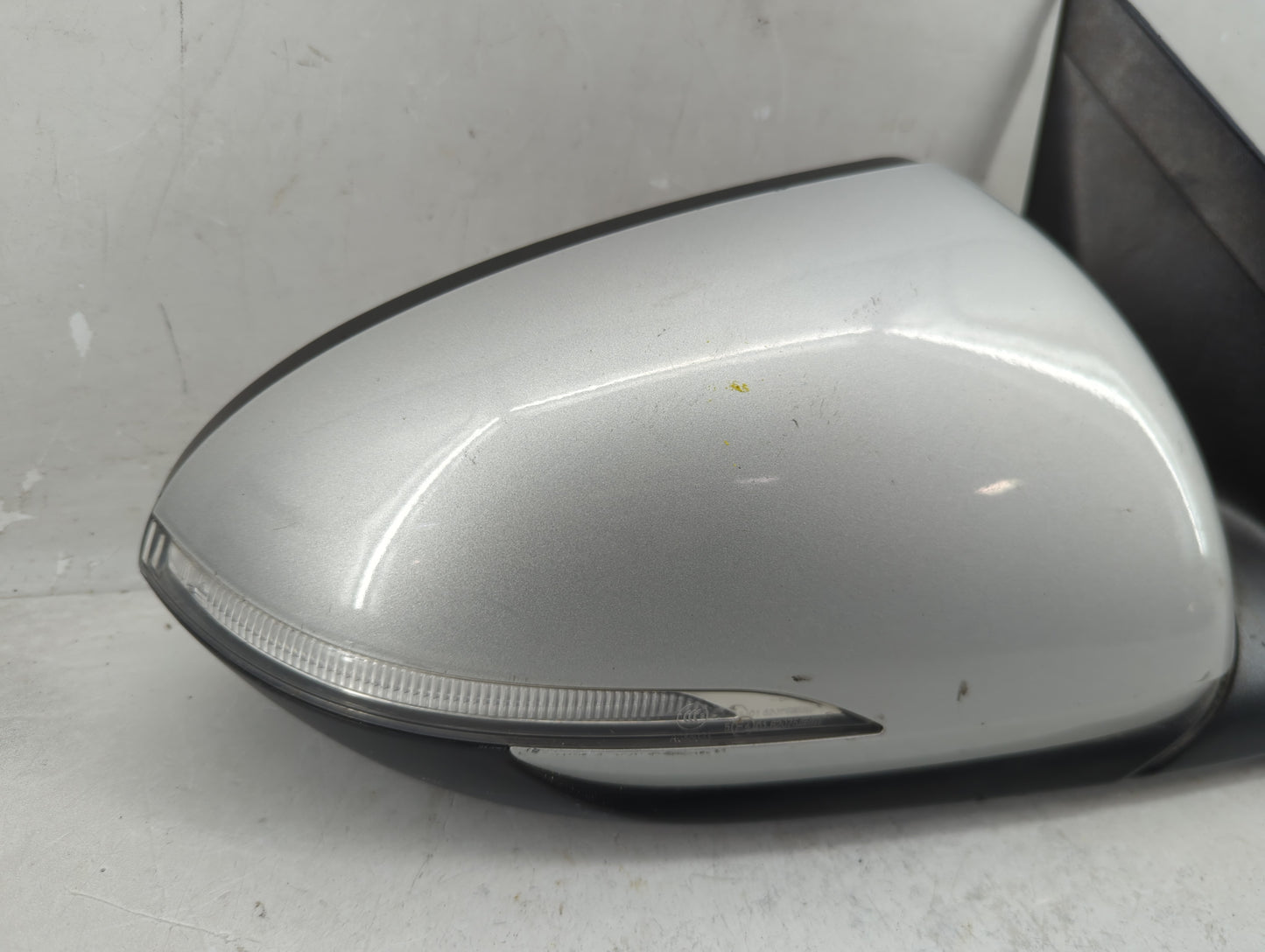 2017 Infiniti I30 Driver Side View Mirror - Left Door Mirror OEM Used - Oemusedautoparts1.com